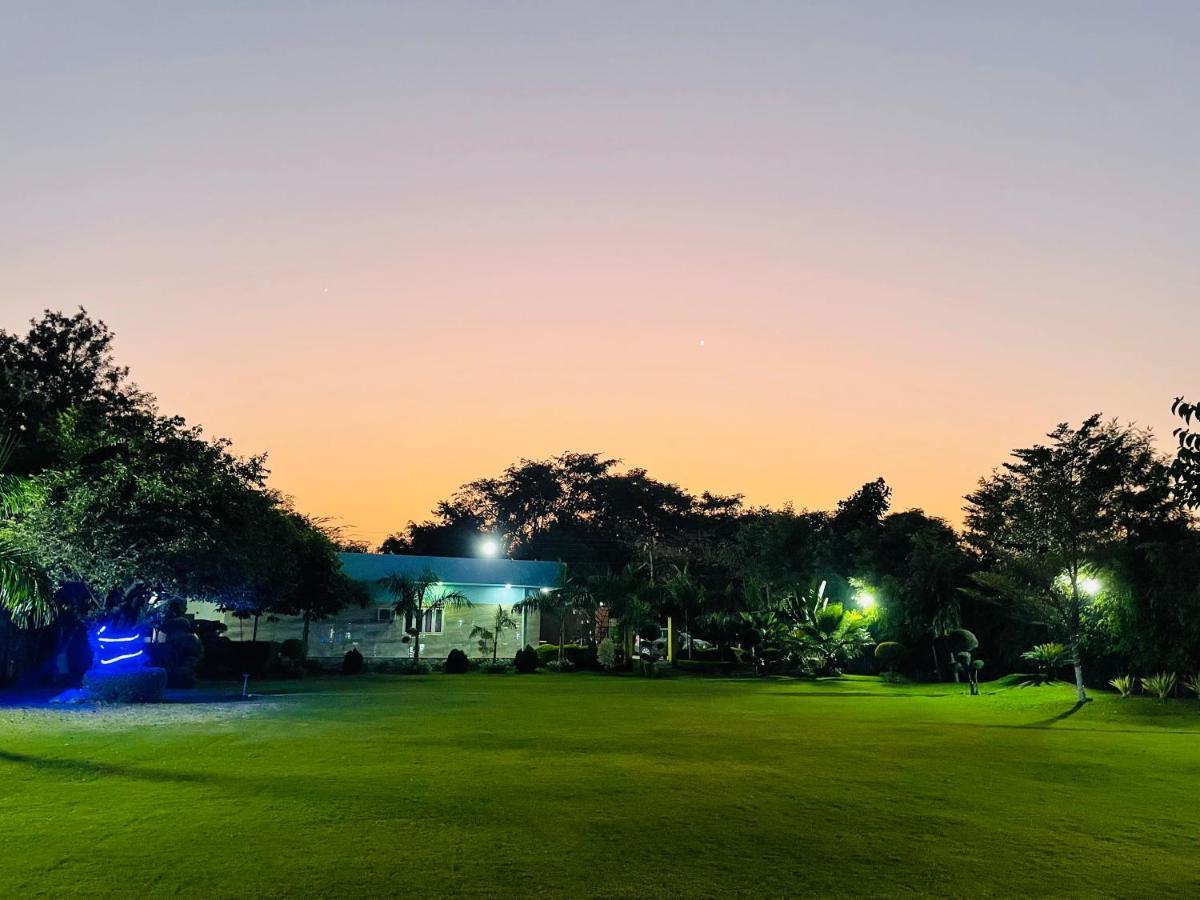 Villa Anantam Aravali Gurgaon Exterior foto